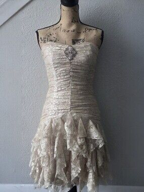 JESSICA MCCLINTOCK Vintage Cream Lace Strapless Ruffle Mini Dress 6